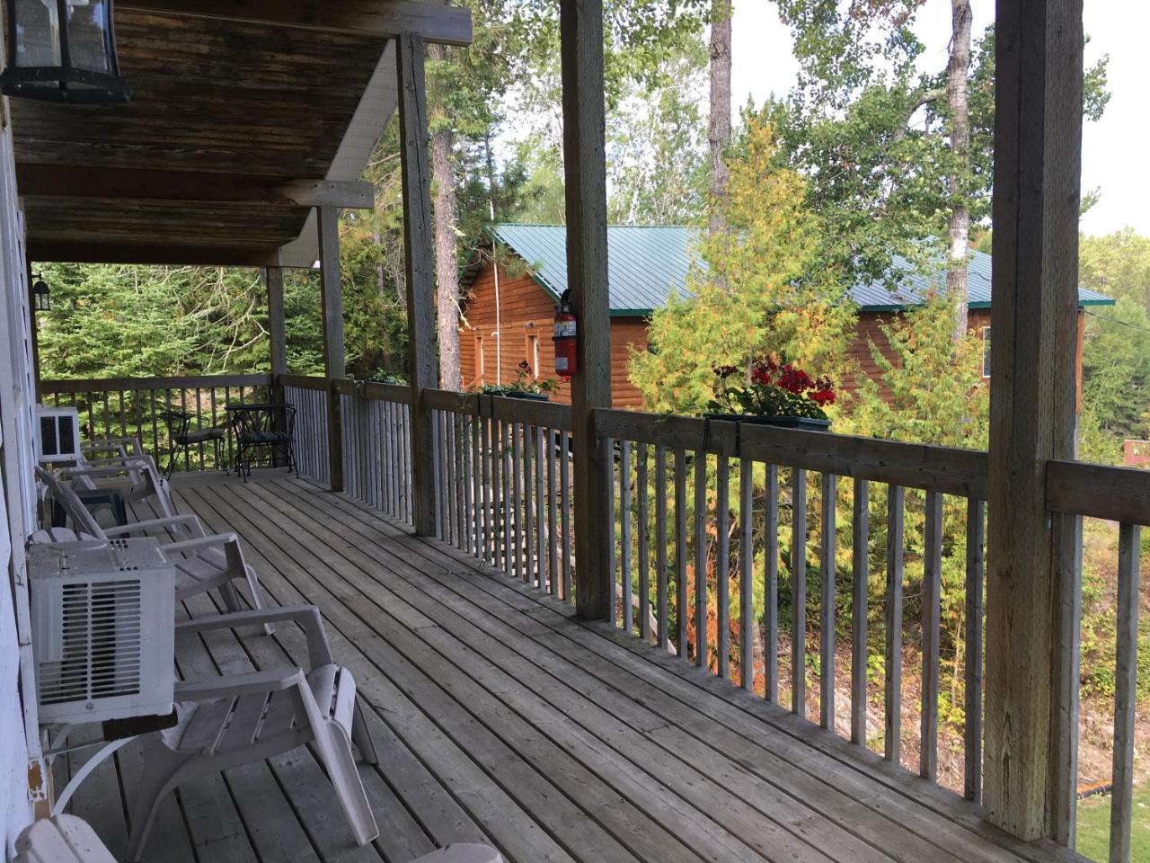 Muskie Bay Resort Nestor Falls Exterior photo